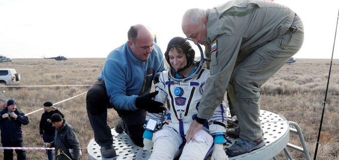 3 astronot daha dünyaya indi