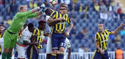 Fenerbahçe 1-1 eriyor