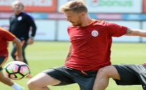 Galatasaray’da Serdar Aziz şoku